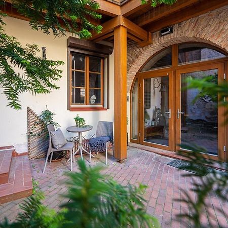 Old Town Gate Residence Vilnius Exterior photo